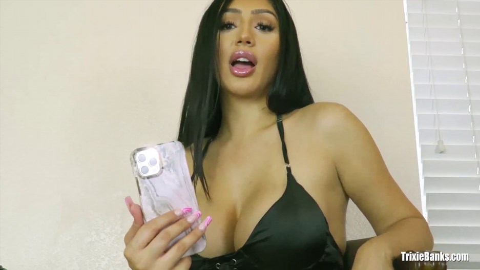 Trixie Banks – Stroke To The Sad Details Of Ur Gooning